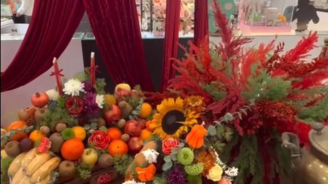 جشن یلدای 1404 مرکز تجاری آتریوم